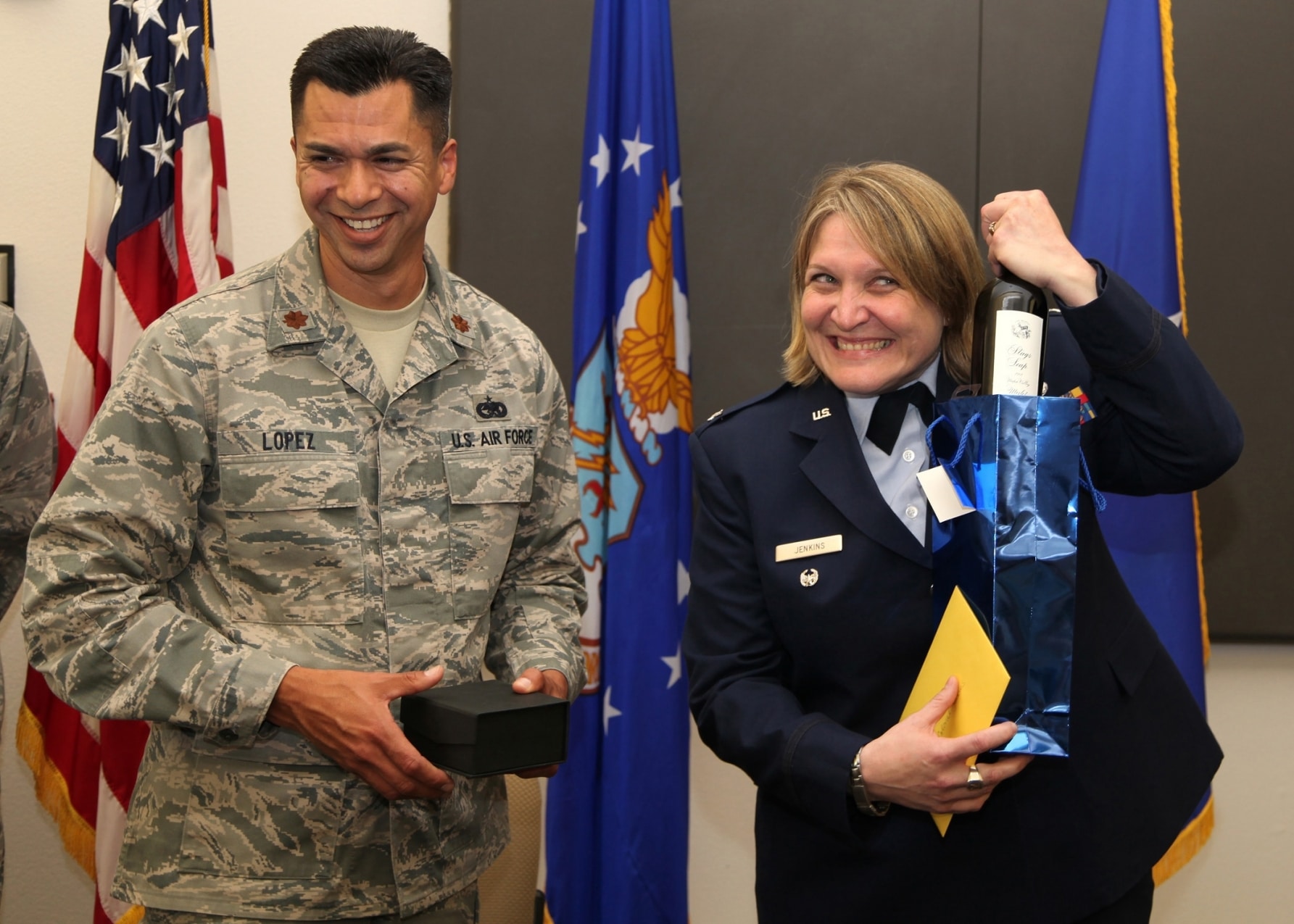 Air Force Crna